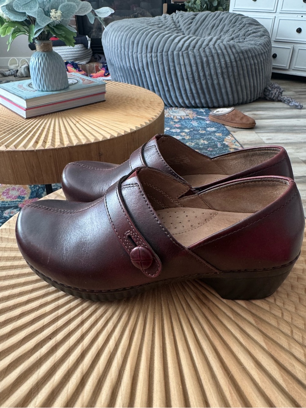 Dansko Solstice Clogs cordovan/burgundy leather size 39/8.5 Hardly Worn - Picture 7 of 11
